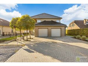 PRACHTIGE  INSTAPKLARE EN RUIME GEZINSWONING IN TOPSTAAT