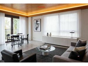 Instapklaar appartement met twee slaapkamers  terras en staanplaats