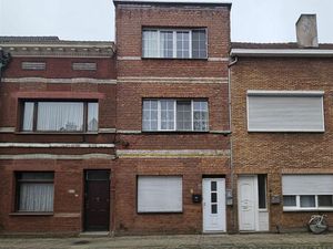 Woning ingedeeld in 3 appartementen