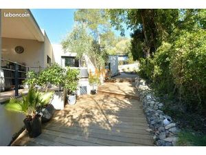 Propriété 6 pièces 147 m²