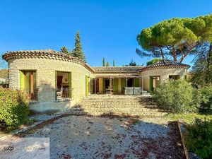 Forcalquier – Maison en pierre de 140 m²  terrain piscinable