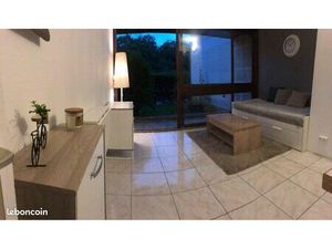 Studio à la Celle-Saint-Cloud