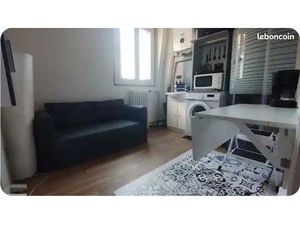 Chambre de services au 7e étage sans ascenseur