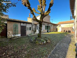 Maison 5 pièces 480 m²