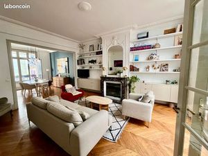 Appartement familial T5 - 136m² - Hypercentre Lille / République Beaux Arts