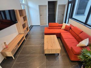 Chambre meublée avec SDB privative au sein d'un appartement haut de gamme au pied du métro