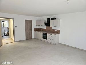 T2 a louer sur axe metz saint-avold faulquemont boulay