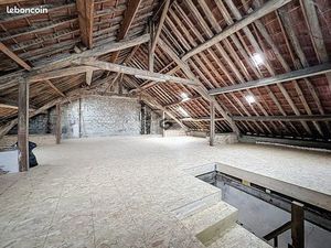 Appartement 1 pièce 93 m²