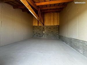 À louer superbe entrepôt 48 m2