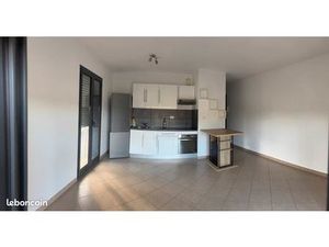 Location T2 -42 M2 - 680 CC