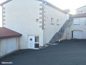 St Christo en Jarez Appartement T3 77M2  avec 1 Parking et 1 Garage