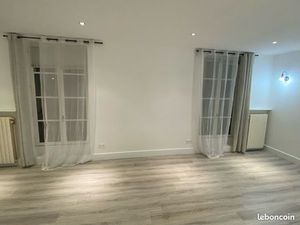 Appartement plein centre ville Clamart