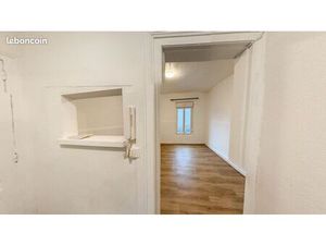 F2 rénové avec clim - rue calme