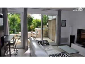 Loue Versailles F2 43m² avec jardin  parking  appartement Disponible fin janvier 26
