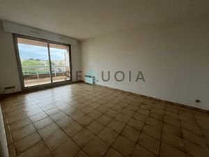 Location Appartement 2 pièces 49m² ANTIBES 06600