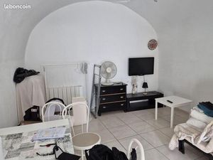 Studio 1 pièce 23 m²