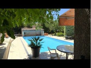 T3 dans quartier résidentiel