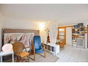 Studio renove a louer