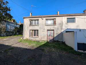 Maison T3 près de CHANIERS à vendre