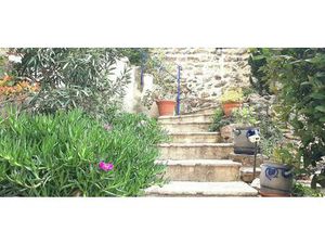 Maison de maitre avec 5 gites  piscine et vues!