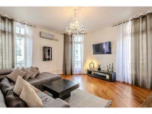 Très beau T3 haussmannien à 1 min de la gare