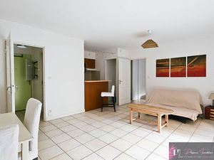 Location appartement 2 pièces 45 m² à La Rochelle (17000)