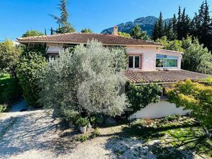 BUIS-LES-BARONNIES en Exclusivité - charmante villa composée d