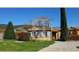 Maison avec piscine dans la région de Valréas