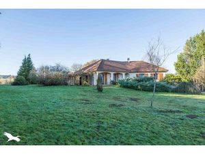Vente maison 5 pièces 127 m² Bourganeuf (23400)