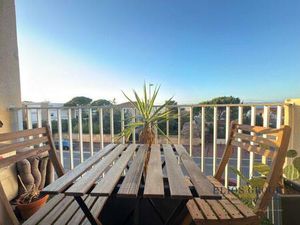 Appartement vue plage avec balcon