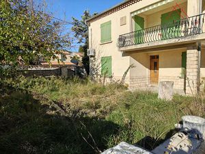 Ensemble immobilier à Senas 7 pièce(s) 237 m2 2 logements