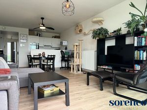 Lumineus 2 slaapkamer app. met terras te Antwerpen + P