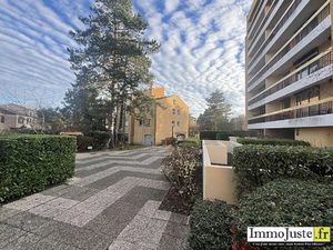 Appartement type F4 de 82m2  3 chambres