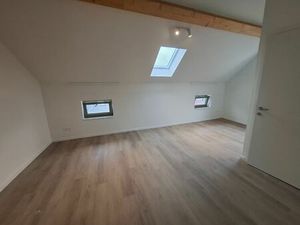 RUIME STUDENTENKAMERS IN NIEUWSTAAT IN CENTRUM GENT