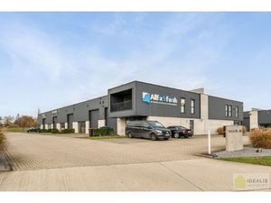 INSTAPKLAAR APPARTEMENT MET MAGAZIJN/KANTOOR OP BEDRIJVENTERREIN DE RIETKOLK!! Dit instapk