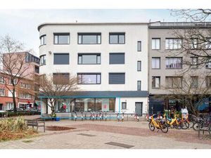 Uniek commercieel gelijkvloers op toplocatie