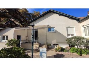 Lalinde jolie maison de caractère de 112 m² habitables TBE  plai