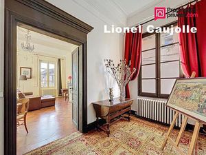 Maison de ville de caractère - 5 pièces 196m2