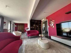 Vente Appartement 3 pièces à Rochefort (17300) : à vendre 3 pièces / 96m² Rochefort