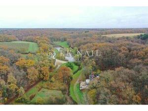 Vente Demeure d'exception à Chinon (37500) : à vendre / 300m² Chinon