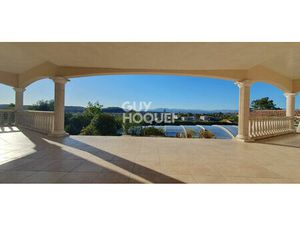 Vente maison 7 pièces 220m2 Villeneuve-de-Berg 07170 - 1080000 € - Surface Privée