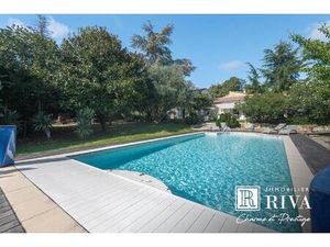 Maison En Pierre 226 M2 A Fort Potentiel - Parcelle 1820 M2 Au Calme