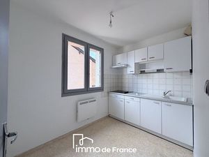 Vente appartement 2 pièces 36m2 Le Monastère 12000 - 80000 € - Surface Privée
