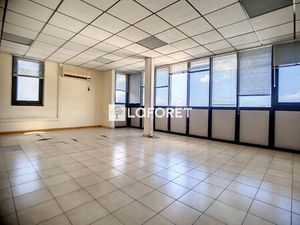 Local commercial Le Lamentin à louer