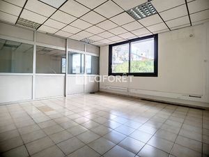 Local commercial Le Lamentin à louer