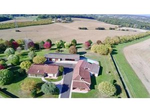 À Vendre Maison de Plain-Pied avec Gîte Indépendant  Pisc