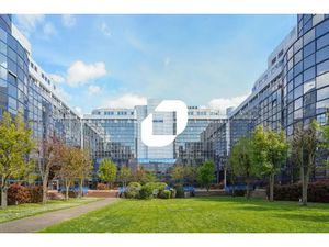 A LOUER  PROXIMITE A4 ET RER A