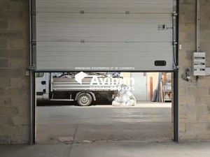 Local d'activité en copropriété de 283m² avec 2 portes secti