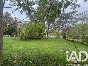 Vente Terrain à Podensac (33720) : à vendre / 709m² Podensac