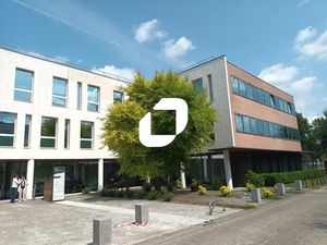 A LOUER  REZ-DE-CHAUSSEE A PROXIMITE DES GARES